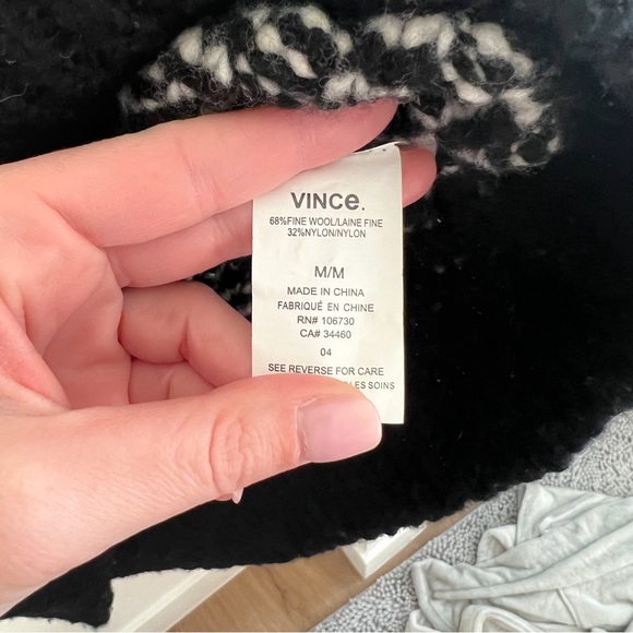 Vince Black/White Textured Wool Blend Crew Neck Sweater - Picture 8 of 11